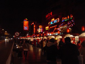 北京屋台通りー街の灯
